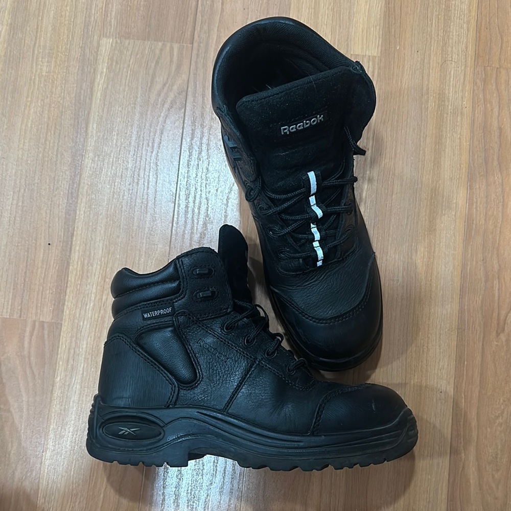 Reebok Men's Black Waterproof Boots